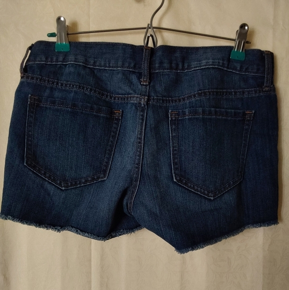 Old Navy Diva Shorts, Women's Dark Blue Cut Off Denim Jean Shorts, Size 6 - Picture 2 of 4